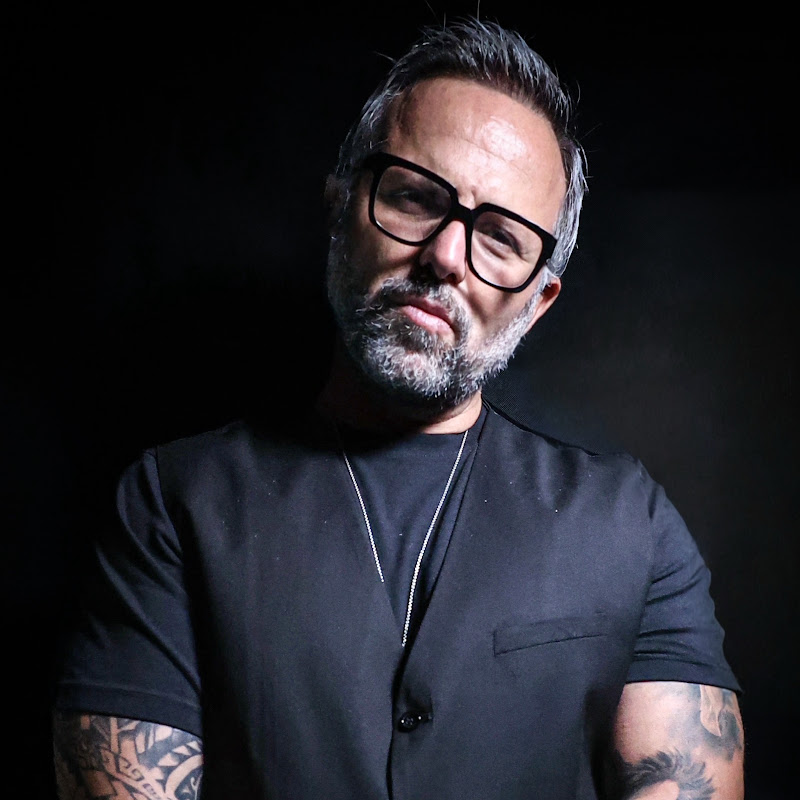 CHRISTOS MICHAILIDIS - ARTISTIC INNOVATOR & COACH