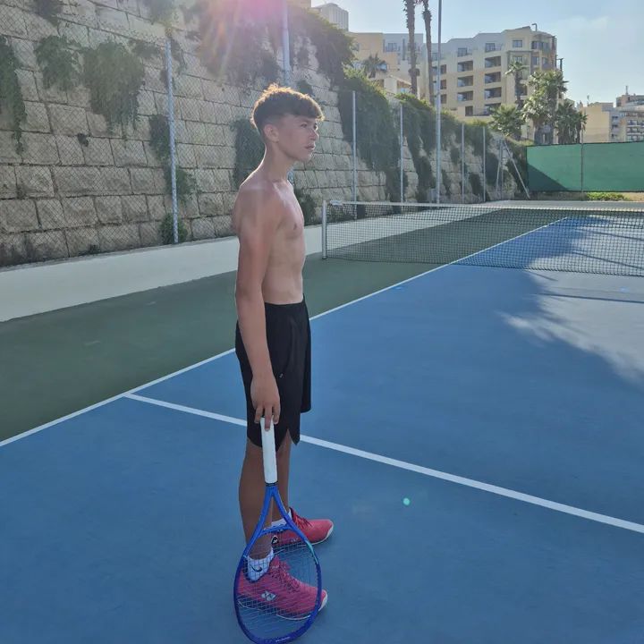 Sam_Tennis42