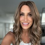 Mirna Wilson | OC CONTENT CREATOR