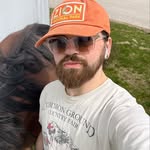 Tyler McGrath || Animals Lifestyle & Travel