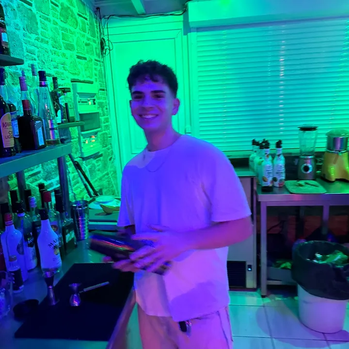 CocktailTime with Konstantinos