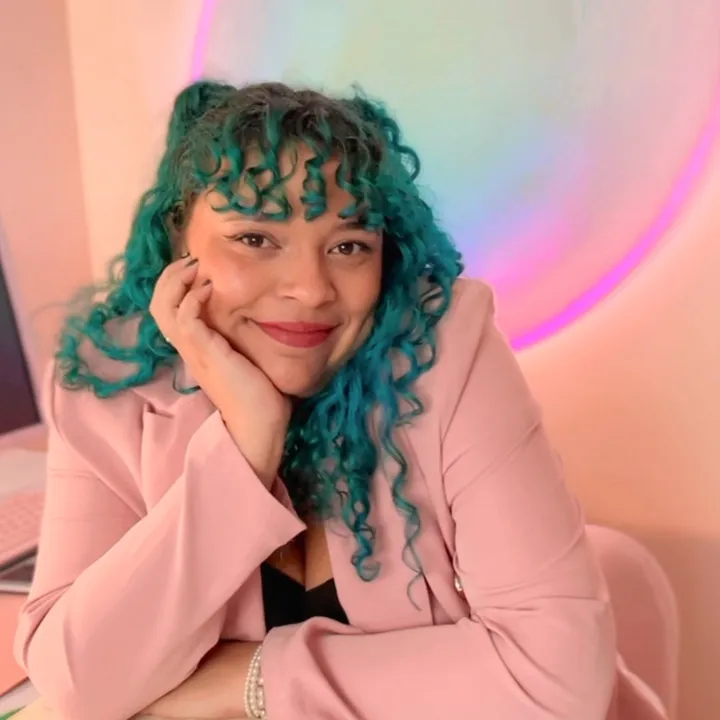 Joseline, Diseñadora Gráfica