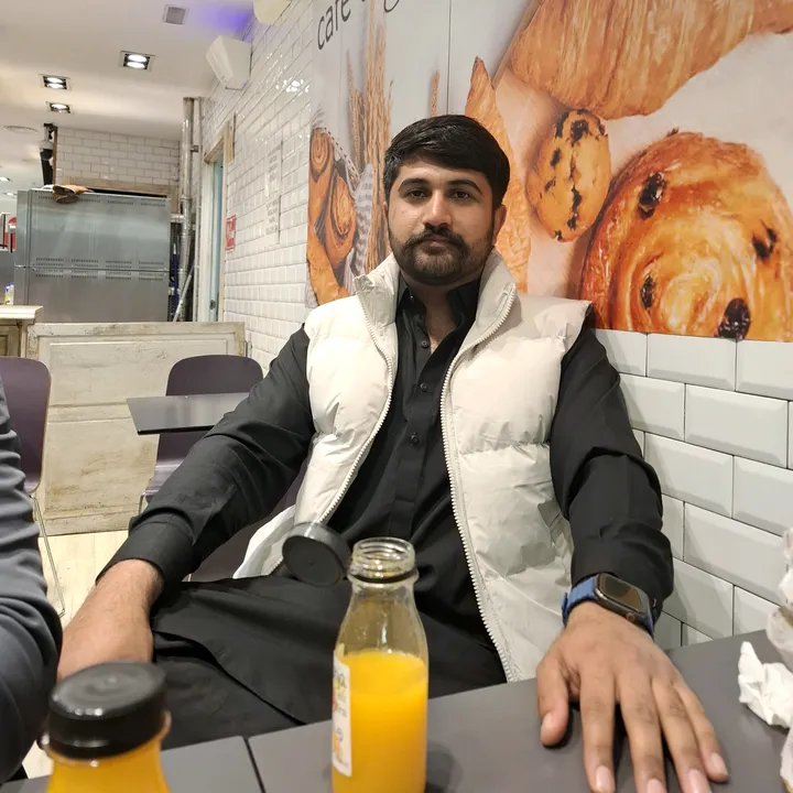 Hamza warraich🇵🇰 🇪🇸 🇫🇷