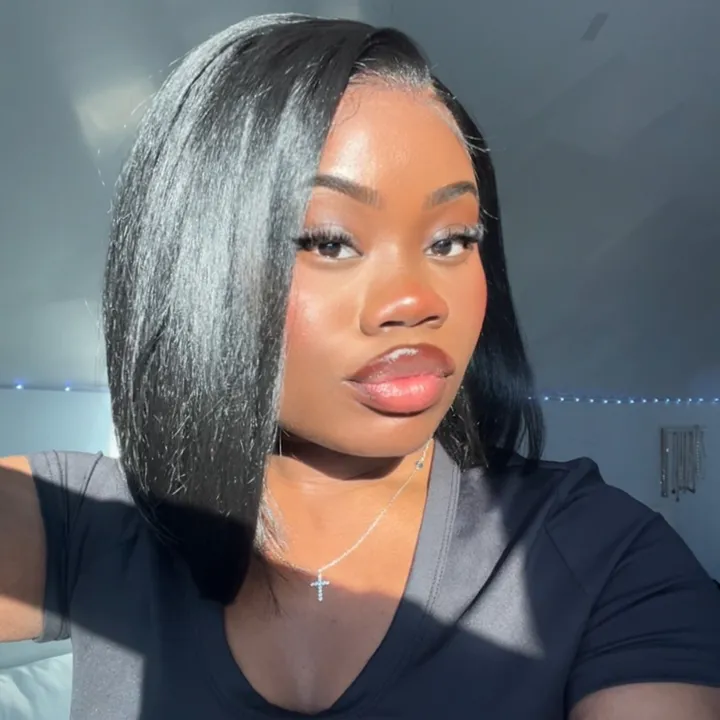 Vivian U 𝜗𝜚.