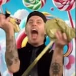 Tom 代わりに「トム」