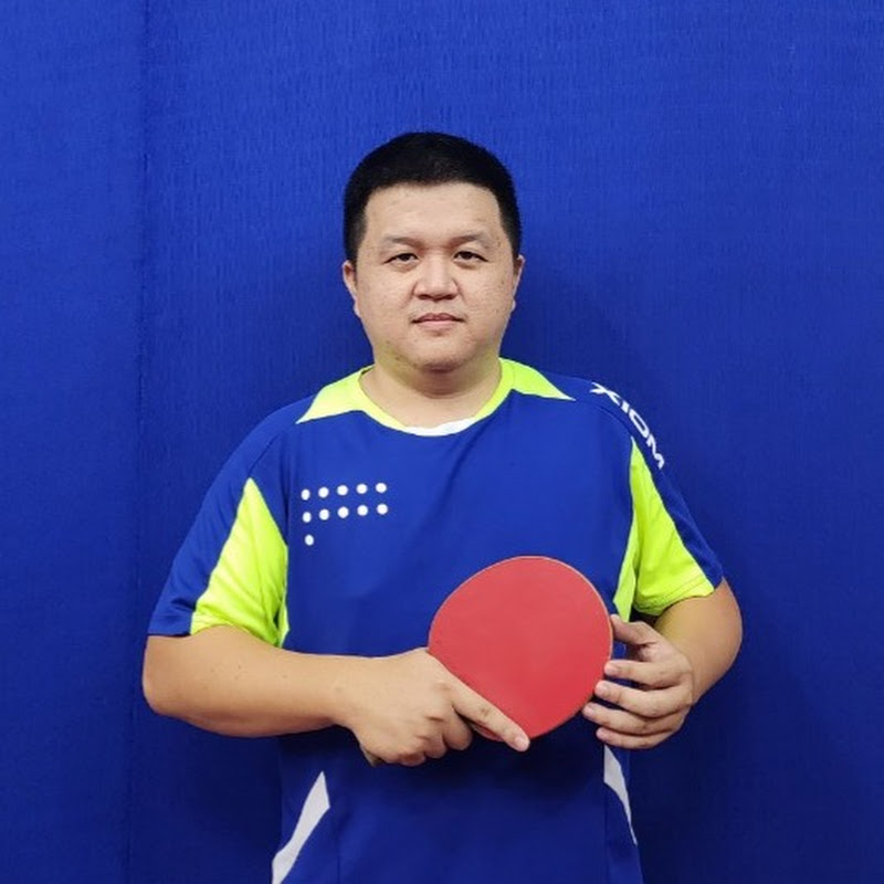 Khôi Trần Bóng Bàn