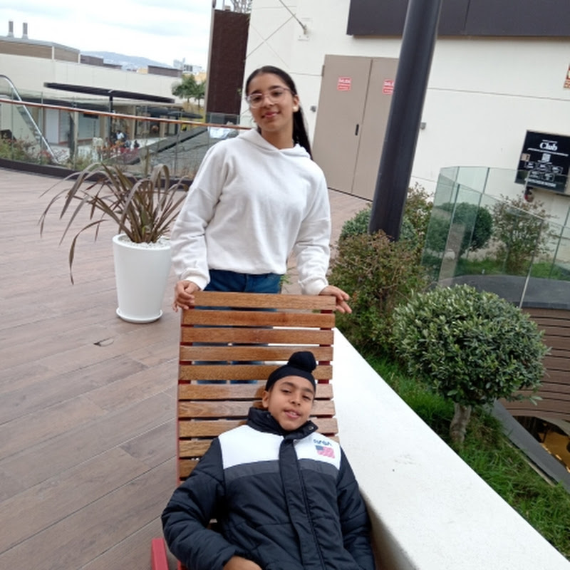 Jasleen and Ishmeet Vlogs 