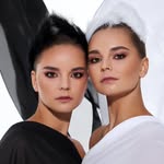 Arina and Dina Averins️️️️️❤️💙