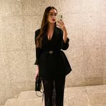 • LARA ARAÚJO •