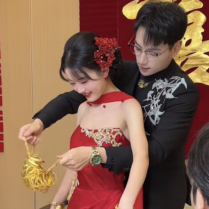Hua Zuo Yi
