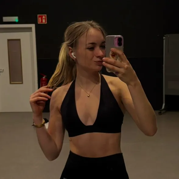 Luna Van Den Heuvel