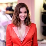 Barbara Palvin Outfits