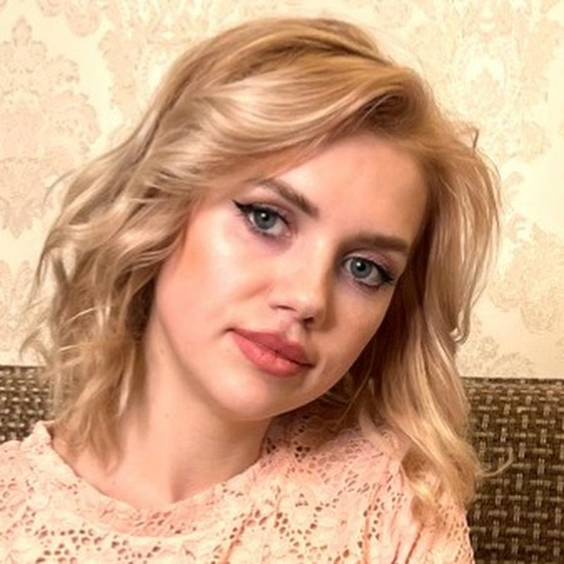 Lolisa Toneva YOGA & SPORT