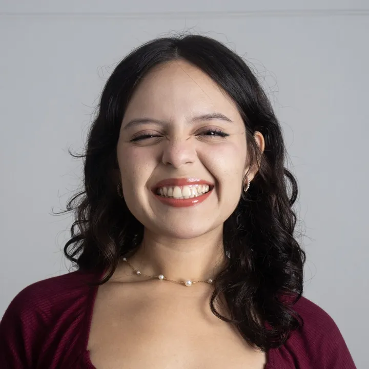 #MayraBarbarán