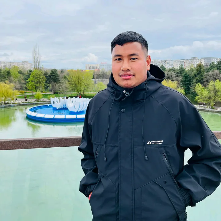 ᴜᴍᴇsʜ sʜʀᴇsᴛʜᴀ🇳🇵
