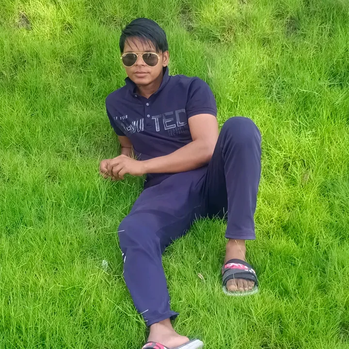 ZEEN AAGOSH