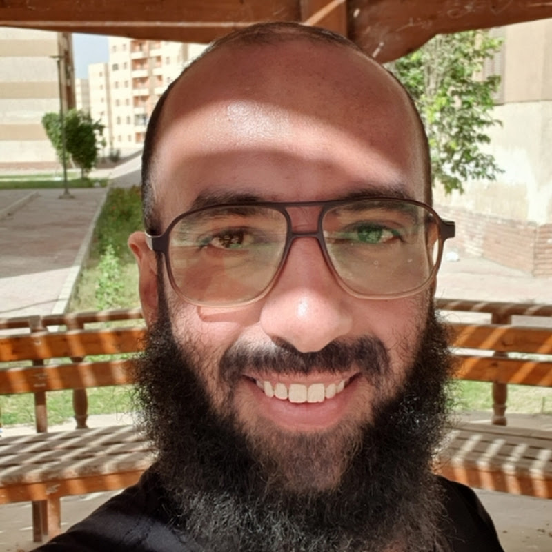 عبدالرحمن مدحت