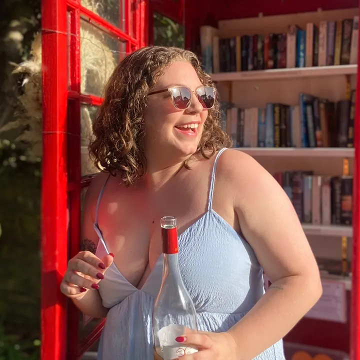 Marisa Lives in London