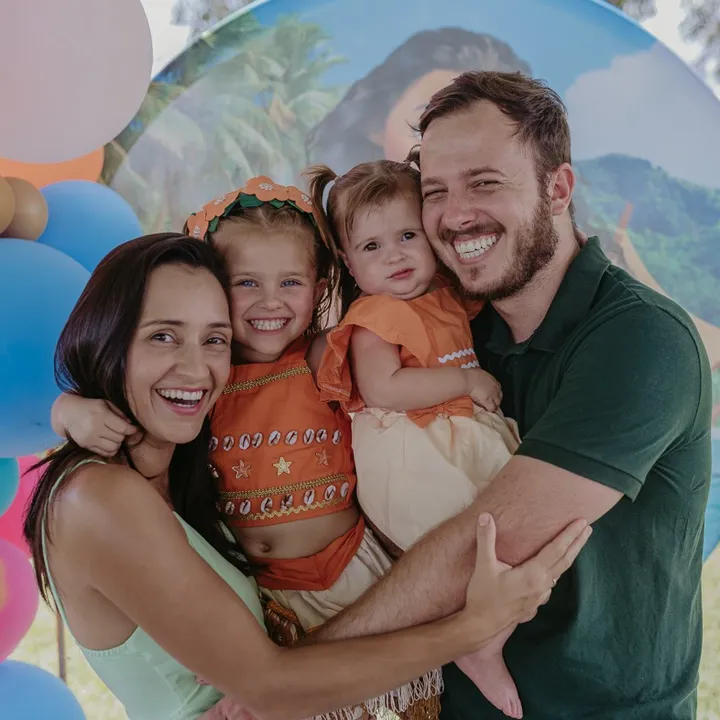 Geisi Daiana e família