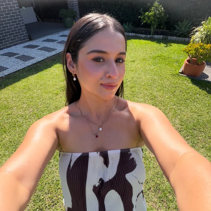 Mallika 🤍