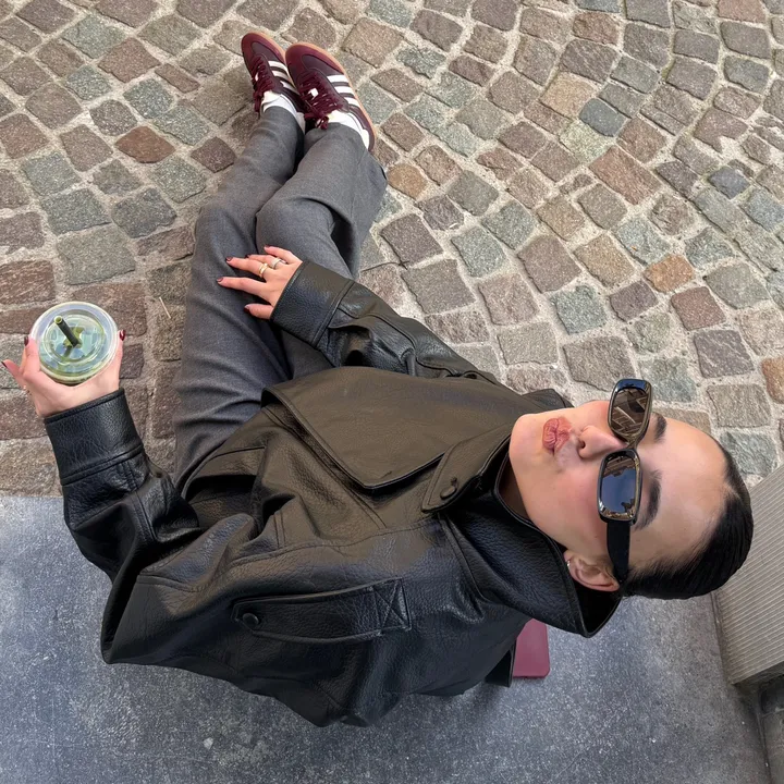 Dina B