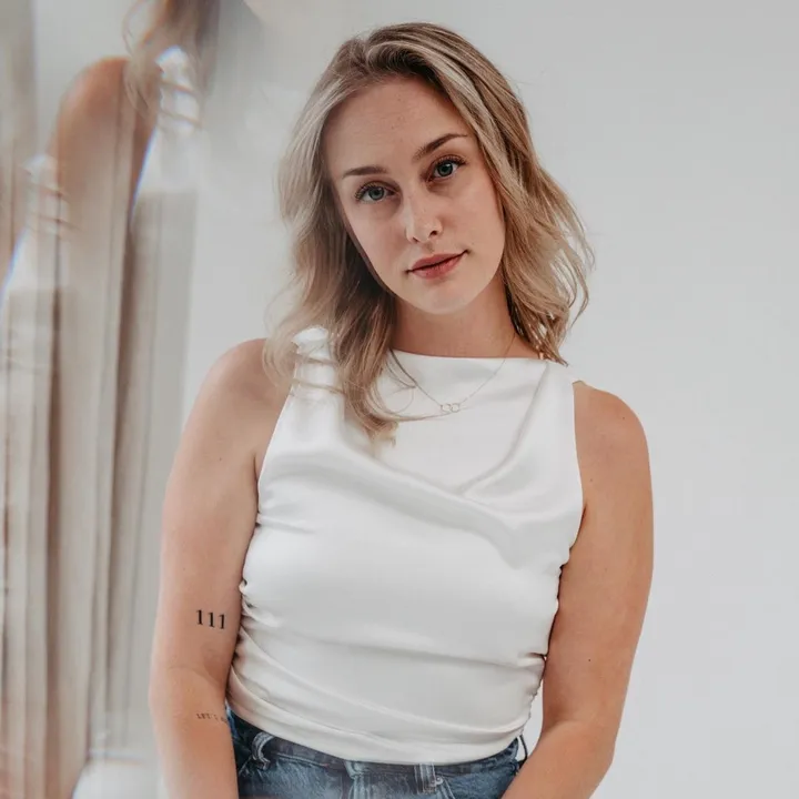 BETTY ✨