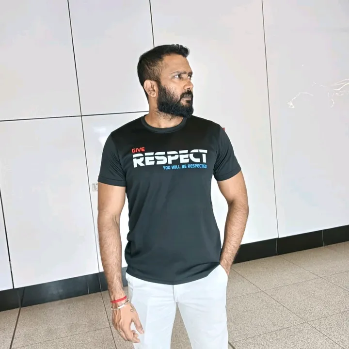 Mr.Karthik28