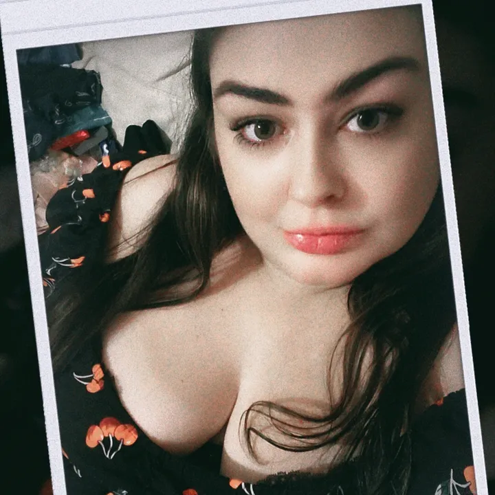 🌹🌼JADE🌼🌹