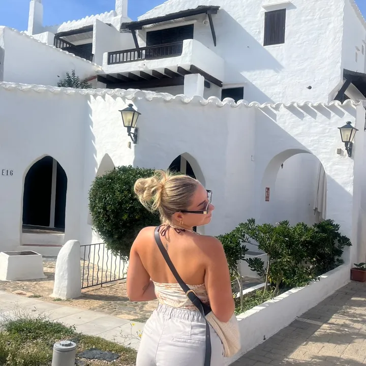 olivia | life in menorca 🐚
