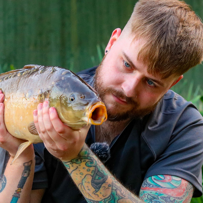 BEARDED HOOKER UK