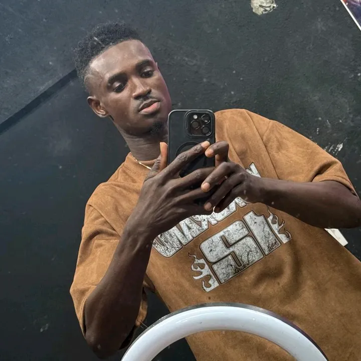 BLACK_LENS OFICIEL