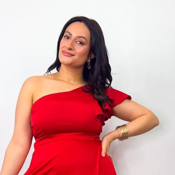 Charu | Midsize Fashion Inspo