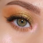 Yasemin Beauty Content Creator