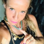 Antique vintage fashion dealer