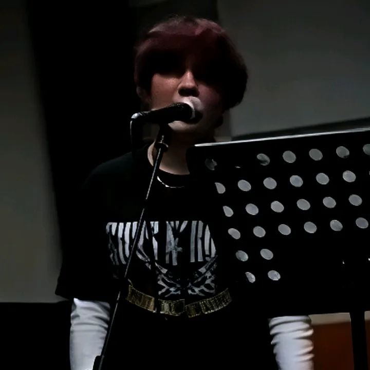 Noemi11💙Ronchy🎤/🎸 | 🪖🪽🚩