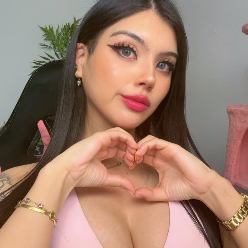 Danaelicious ASMR
