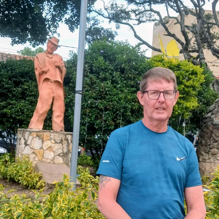 🇨🇦Brian IN Colombia