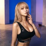 Elaine Li • 李婉玲 “玲玲”