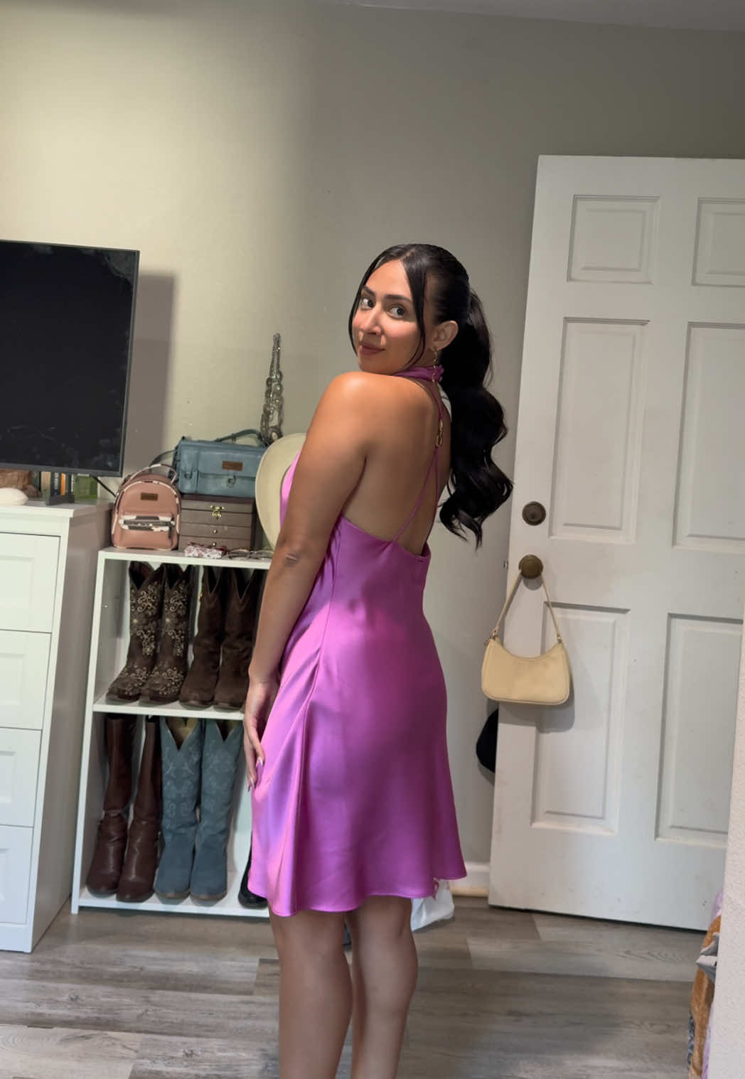 A color I thought I’d never wear. 🩷 #zaradress #partyoutfits #summerlooks #zaraoutfit 