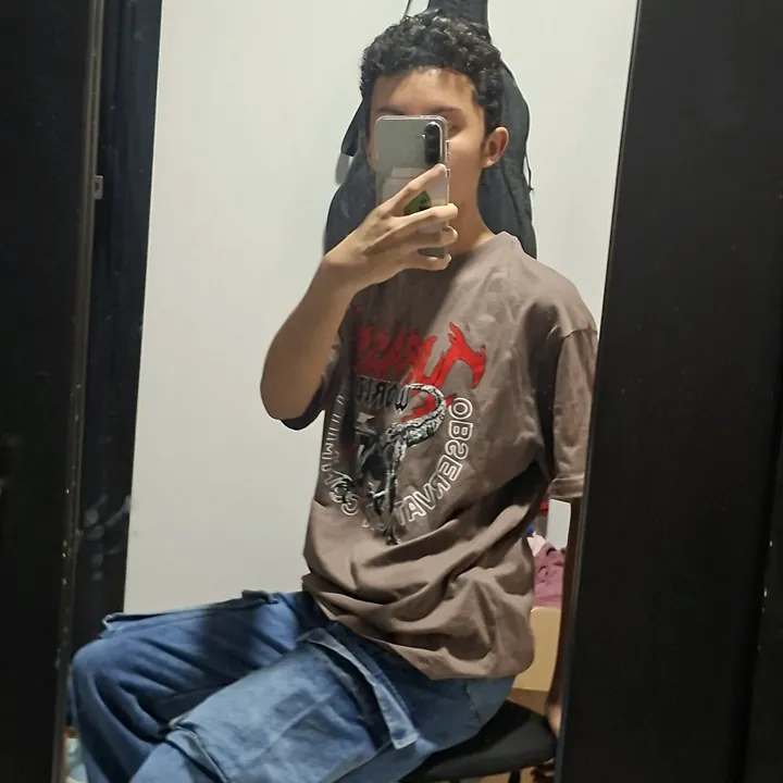 SΛMU Ξ L 🦖