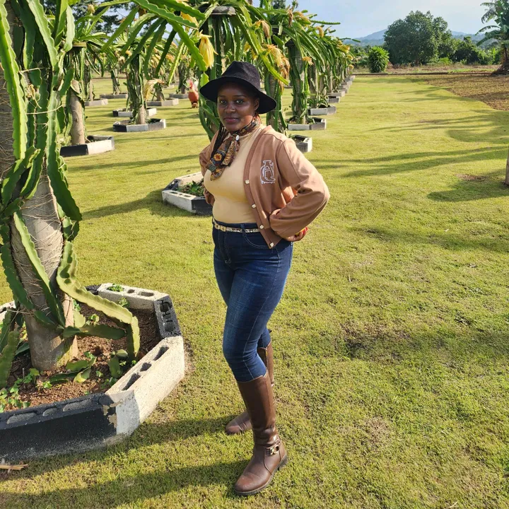 Miss Racheal (CountryGirl-256)