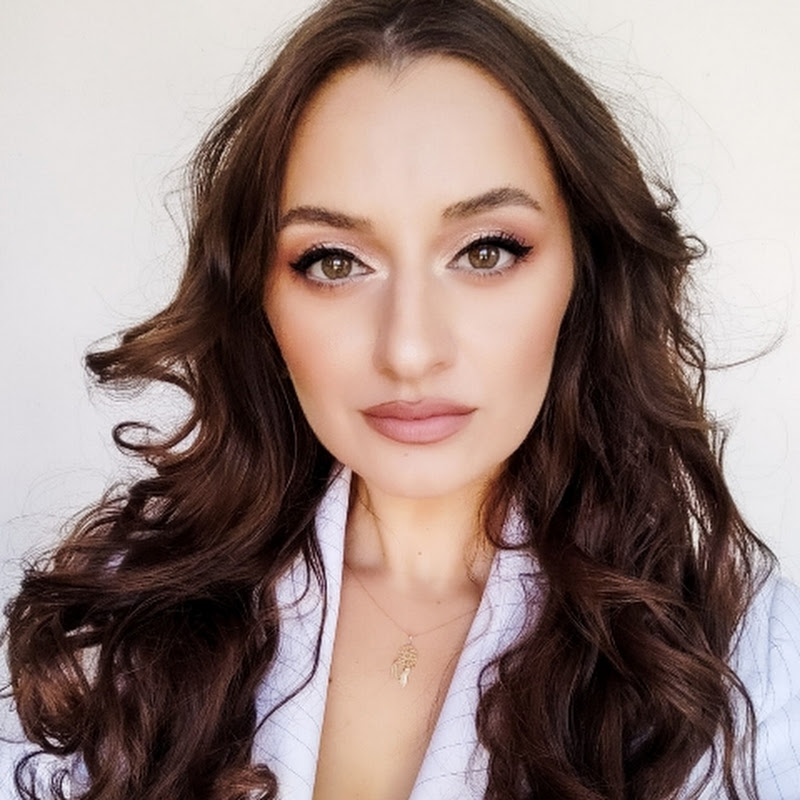 Alexandra Iacob