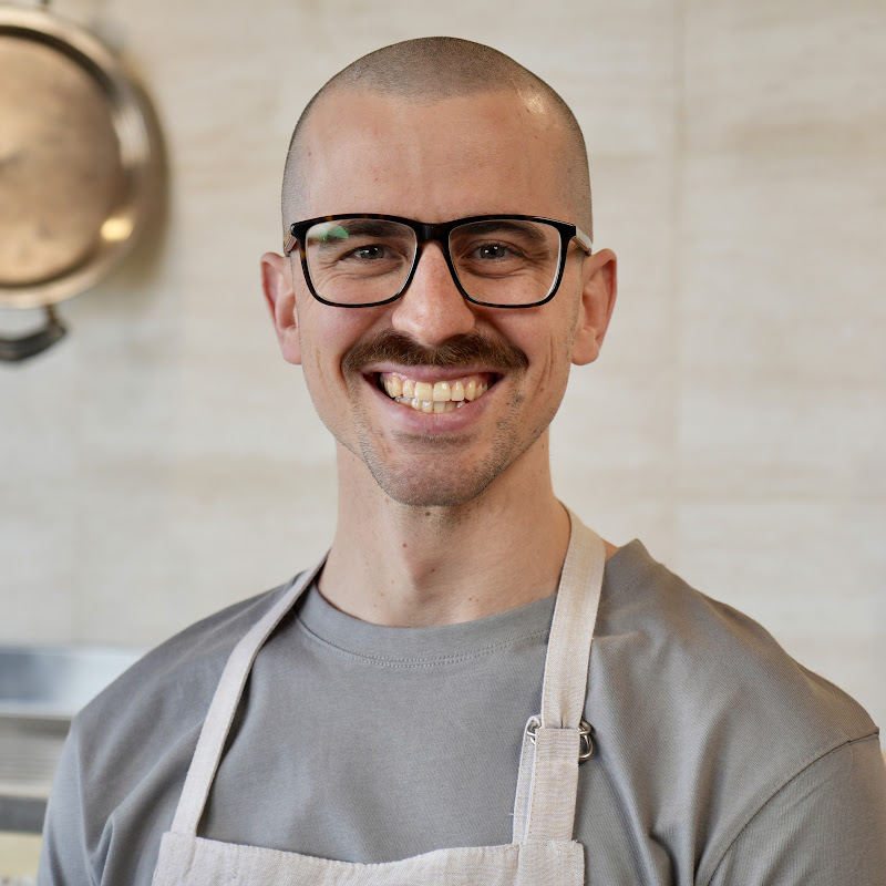 Massi cooks italian