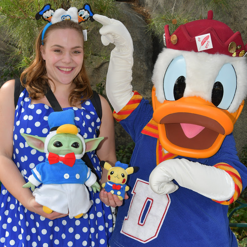  My Little Green Friend | Disneyland Adventures