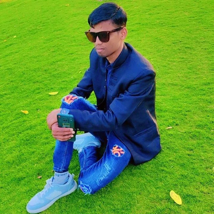 Dinesh Shah....9822