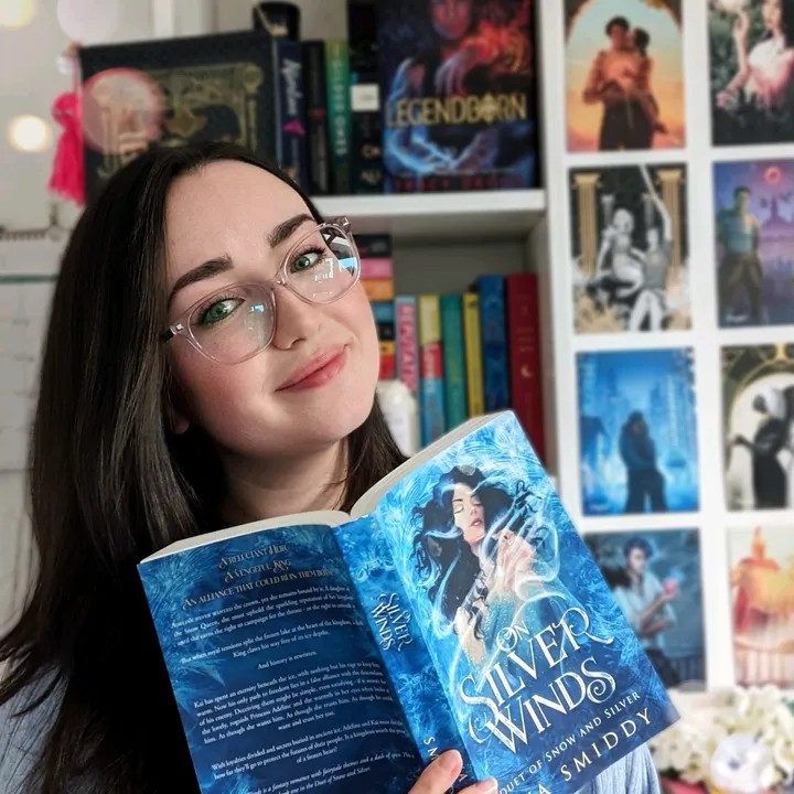 Aoife | Reader + Author 📚✍️