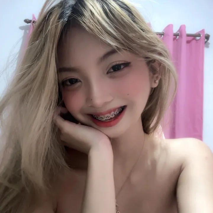 𝐀𝐯𝐚𝐡 ♡