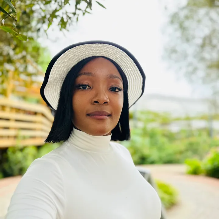 N T L A K O 🌸
