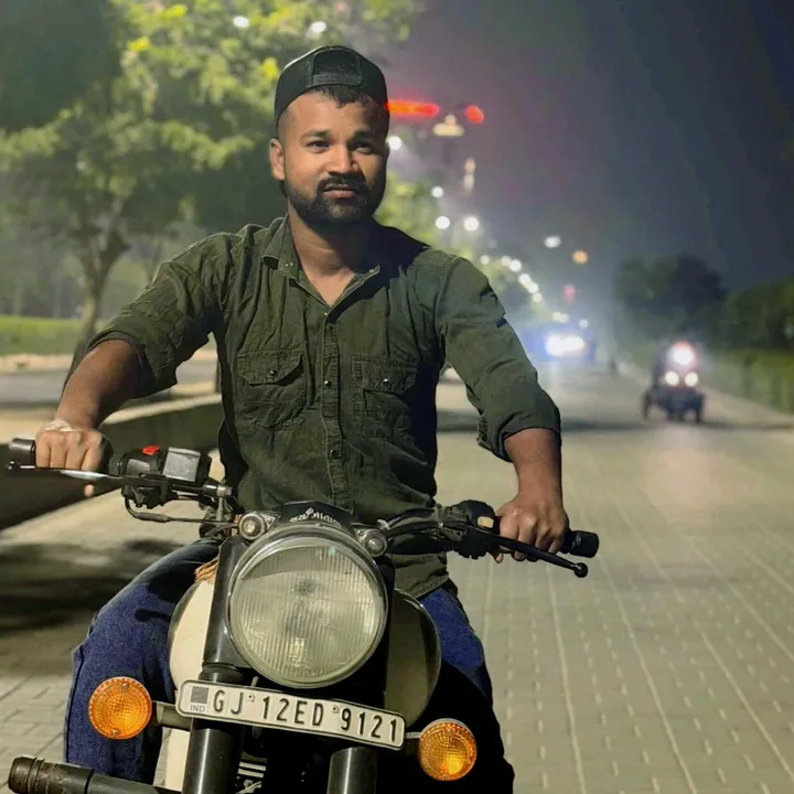 Er. Vijay💻👨‍💻☑️