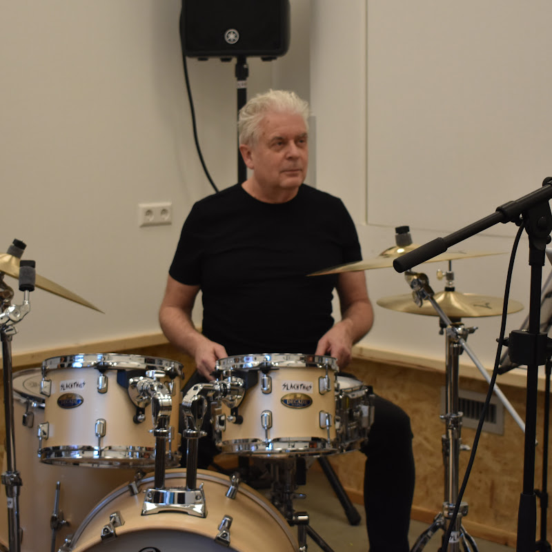 Henk Koster (Drummie Ank)